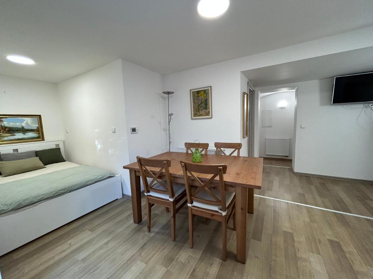Apartament Stromoradni 17 Brzecław Zewnętrze zdjęcie