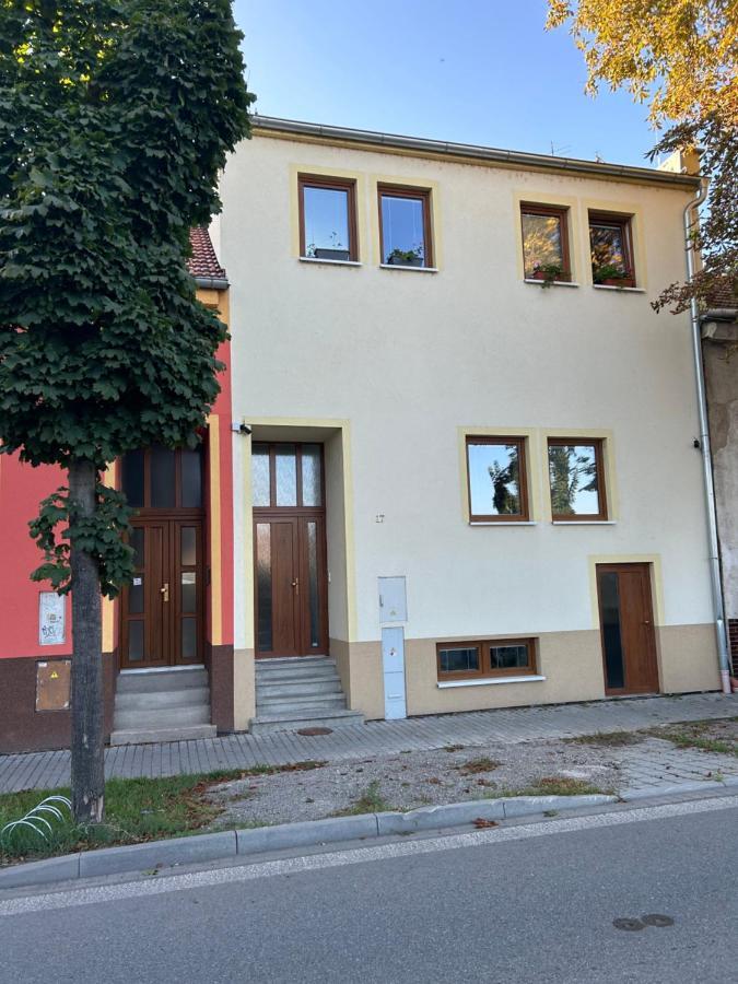Apartament Stromoradni 17 Brzecław Zewnętrze zdjęcie